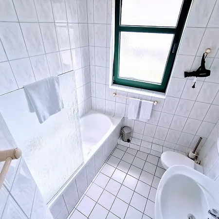 Hoehen מלון ויארסן