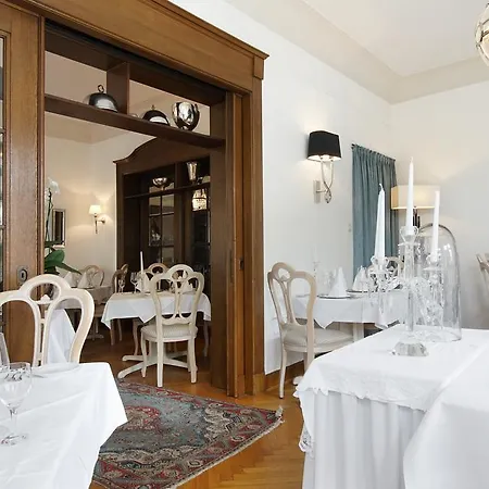 Höhen-hotel Hotel 3*