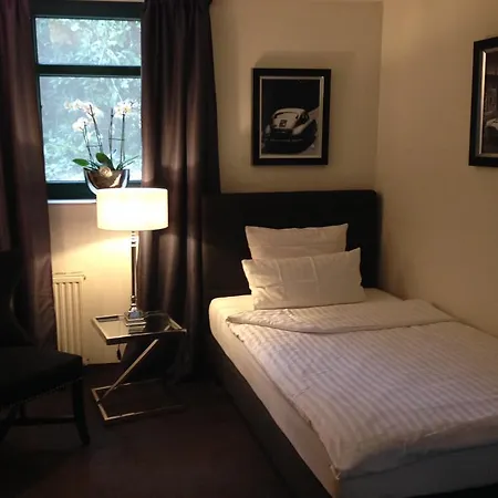 Hoehen Hotel 3*
