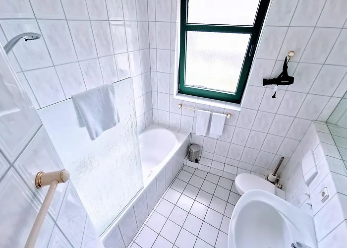 Hoehen מלון ויארסן